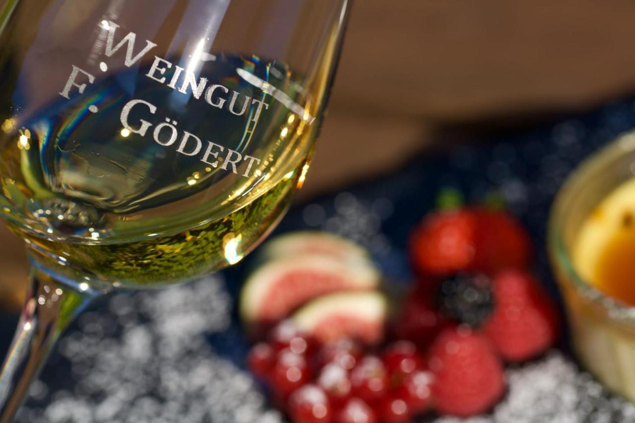 Апартаменты Weingut Goedert Osann-Monzel Экстерьер фото